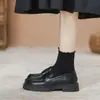 Sapatilhas Mary Jane de couro macio para mulheres, nova coleção outono 2026, estilo britânico, sapatos de calçar fácil
