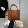 Bolsas de Alta Gama para Mujer 2025 Otoño Nuevo Bolso de Hombro para Viajar Diseño Simple de Moda Nicho Bolso de Hombro Cruzado
