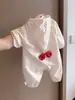 Mameluco con capucha para bebé niña de primavera y otoño, conjunto de lunares de corazón para recién nacida, mameluco con cremallera y lazo rojo para bebé