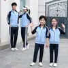 Uniformes escolares de primavera e outono para ensino fundamental e médio, uniformes de turma, uniformes de grupo, conjuntos de roupas esportivas da moda para pais e filhos, pedidos por atacado e personalizados para homens, mulheres e casais