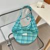 53121 ins Bolsa de ombro coreana Bolsa de bolinho de massa preguiçosa Bolsa de nicho retrô xadrez portátil para estudantes