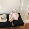 Bolsa de Boliche Portátil de Nicho para Mulheres Nova Moda Primavera 2026 Bolsa de Ombro Transversal Bolsa de Mão Pequena Exquisita Bolsa Almofada