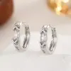 Pendientes de cruz de circonita con explosiones europeas y americanas para chicos, estilo hip-hop, temperamento, estilo ins, moda nicho, pendientes, venta al por mayor