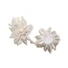 Moda Coreana Pequena Fragrância Pérolas Bordadas Flor de Tecido Patch DIY Clipe Lateral Decoração de Bolsa de Roupa Flor para Sapato Acessórios