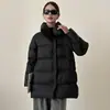 Jaqueta Acolchoada de Penas de Pato Branco 90% de Alta Qualidade para Mulheres, Comprimento Médio, Moda Inverno 2026, Casaco Puffer Espesso