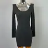 Moda Femenina Coreana Dongdaemun para Exportación, Muy Elegante para Otoño e Invierno, Escote Amplio Sexy, Hombros Descubiertos, Corte Ajustado, Bodycon, Mangas Largas