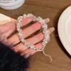 Pulseira Irregular de Pérola Prateada Micro-Pavimentada com Zircônia para Mulheres, Luxo Leve, Pulseira Exquisita e Versátil, Joia de Mão Retro de Alto Padrão