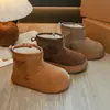 Botas de Neve Espessas e Quentes com Pelúcia para Crianças, Sola Grossa, Aumento de Altura, Novo Estilo 2025, Botas Femininas Mais Vendidas, Sapatos de Algodão do Nordeste