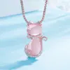 Collar de estilo coreano chapado en oro rosa con piedra de hibisco natural, colgante de gato de cristal rosa para mujer, cadena de clavícula, joyería colgante
