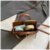 Bolsas Infantis, Novo Estilo, Bolsa Transversal Estilosa para Meninas, Bolsa Quadrada Pequena de Alta Qualidade com Tampa Flip-Top, Bolsa Kelly Portátil da Moda