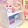 Pegatinas de Pared para Dormitorio de Residencia Estantería de Escritorio Sanrio Perro Yugui Hello Kitty Estantería de Almacenamiento Panel Artificial