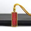 Venta al por mayor del fabricante Arena Mineral Pintada a Mano Acero de Titanio Thangka Zaki Lamu Amarillo Riqueza Mineral Pequeño Thangka Portátil Buda Amuleto Colgante Collar