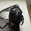 Bolsa de Mão Tecida de Luxo Modelo Saco 2025 Novo Estilo Coreano Couro Macio Padrão Lichia Grande Capacidade Ombro Transversal Tendência
