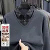 Novedad de Invierno Espesado con Terciopelo para Hombre de Dos Piezas Falsas Punto Casual Manga Larga para Adultos Mayores Suéter de Lujo Ligero Venta al por Mayor