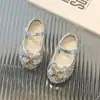 Nuevos Zapatos de Cuero para Niñas Primavera Verano Moda Zapatos de Princesa con Lazo para Niños Suela Suave Zapatos de Lentejuelas para Actuación