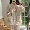 Pijama de forro polar coral para mujer invierno exterior grueso lindo franela ropa de casa moda suelto cárdigan largo conjunto