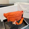 Bolso pequeño de tela de nailon simple estilo coreano para mujer, modelo nuevo 2023, bolso de hombro texturizado, bolso de axila, bolso de pecho, riñonera pequeña cruzada