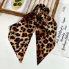 Goma para el pelo scrunchie vintage con estampado de leopardo y diseño de pañuelo de seda, estilo coreano, versátil, para coleta baja, accesorio para el cabello respetuoso con el cabello