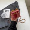 Bolsa Pequena de Corrente Romboidal Celebridade da Internet Feminina Nova Outono e Inverno 2024 Bolsa Quadrada Pequena de Lã Moda Ombro Transversal Bolsa para Celular