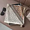 Bufanda Cuadrada Pequeña con Borlas y Estampado de Ponis de Nuevo Estilo, Bufanda de Cuello con Borlas de Moda, Bufanda Delgada para Mujer