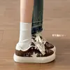 Sapatos Brancos de Solado Grosso Estilo Popular de Campus para Mulheres, Novos Tênis de Lona Outono 2026, Tênis Versátil Estrela Casual para Mulheres