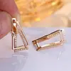Pendientes Triangulares Asimétricos de Nicho Elegantes Ins Pendientes Geométricos de Alta Gama Pendientes Versátiles para Ropa de Trabajo Estilo Popular