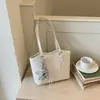 Bolsa Tote Estrela de Nicho de Luxo Leve para Comércio Exterior, Grande Capacidade, Simples e Estilosa, Bolsa de Ombro Versátil, Bolsa de Ombro de Qualidade Transfronteiriça