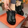Zapatos Fu Estilo Explosivo Feliz para Mujer Otoño 2026 Nuevos Zapatos para Mujer Punta Redonda Suela Gruesa Plataforma Cordones Piel Suave Zapatos Pequeños de Piel para Mujer