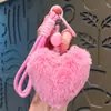 Colgante Llavero Corazón de Peluche, Lindo Accesorio para Bolsos Femeninos, Decoración para Llavero de Coche, Pequeño Artículo para Puestos