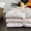 Estilo Pastoral Clase A Grado Materno e Infantil Doble Capa de Gasa 100% Algodón Puro Juego de Tres Piezas Juego de Cama de Tres Piezas Funda Nórdica Infantil Transmisión en Vivo