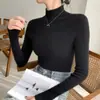 Camiseta Básica de Punto de Cachemir Ajustada Adelgazante de Color Sólido Todo-partido de Cuello Semi-alto de Gama Alta sin Costuras