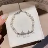 Pulsera de perlas con lazo de doble capa estilo vintage francés, diseño único y versátil, joyería de lujo ligero y de alta gama