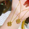 Loja de Ouro Mesmo Estilo Um Lado Gelo Triturado Um Lado Laser Trevo de Quatro Folhas Colar Feminino Banhado a Ouro Brilhante Colar de Trevo Escama de Peixe