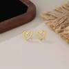 Brincos de Gelo Amor Moda Feminina 2025 Novo Design Oco de Nicho Estilo Ins Leve Luxo Mais Fáceis de Combinar Brincos
