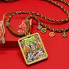 Rebgong Tanka Pintado a Mano con Incrustaciones Doradas Zodiaco Ocho Grandes Protectores Amuleto Budista Tibetano Collar de Cinco Caminos Colgante Caja Gahu Venta al por Mayor