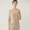 Cardigã de Caxemira com Decote V 2026 Outono/Inverno Novo Estilo Feminino Cor Sólida Quente Elegante Solto Emagrecedor Casaco