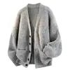 Suéter Casual Relajado para Hombre de Otoño e Invierno, Tejido de Punto de Moda para Principios de Otoño, Top Francés Exquisito y Único con Cuello en V