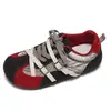 Zapatillas de entrenamiento retro alemanas versátiles de suela gruesa para mujer, nuevo modelo de otoño 2026, adecuadas para combinar con faldas, para personas menudas, zapatillas de caña baja de suela blanda