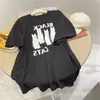Camiseta Feminina de Algodão com Estampa de Gato Super Popular Manga Curta Design de Verão Camiseta de Meia Manga Solta Chique Estilo Hong Kong Top