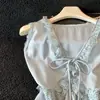 Elegante camisola con ribete de encaje y escote en V con amarre para mujer, diseño de verano 2026, estilo puro y seductor, top sin mangas