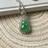 Colgante de Calcedonia Verde Imitación de Alta Calidad, Collar con Colgante de Paz Verde Jade, Elegante Accesorio para Mujer, Collar Incrustado
