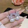 Brincos de Pérola Borboleta Estilo Francês para Mulheres, Elegantes e Sofisticados, Argolas de Orelha Exquisitas, Únicos e Versáteis, Brincos da Moda Atacado