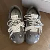 Bonitas zapatillas de entrenamiento alemanas de punta redonda con diseño de manchas, zapatillas blancas de suela plana para mujer, nueva colección de otoño 2026, zapatillas casuales versátiles