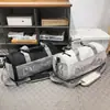 Bolso Cilindro con Letras de Gran Capacidad, Bolso Deportivo de Moda para Fitness, Bolso Ligero Repelente al Agua para Viajes Cortos para Mujer