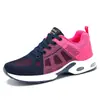 Sapatos femininos 2026 feitos sob medida, novos sapatos casuais de comércio exterior, tênis esportivos transfronteiriços leves com cadarço e amortecimento a ar para mulheres