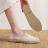 Zapatos de Tela Old Beijing Personalizados de Malla Transpirable Nueva con Suelas Planas Antideslizantes Suaves para Comercio Transfronterizo, Zapatos sin Cordones para Mujer