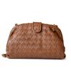 Bolso de mujer tejido de cuero genuino, moderno, tipo sobre, de mano, de gran capacidad, con cadena y cierre de clip.
