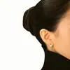 En Stock Venta Directa de Fábrica Pendientes de Aro Lisos Plateados de Gama Alta para Mujer, Nuevo Modelo 2026, Clips para Orejas de Lujo Ligero, Pendientes Elegantes Versátiles