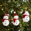 Colgante de muñeco de peluche más vendido transfronterizo, muñeco de nieve rojo y blanco, decoración de árbol de Navidad, adorno de escritorio, figura decorativa para colgar