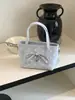 Bolsa pequeña cuadrada de lunares linda y femenina para debajo del brazo para mujer, bolsa de mano versátil estilo coreano de gran capacidad, bolso de hombro de moda de nicho